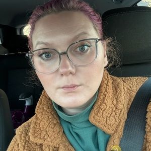 Meet your Posher, Brandi